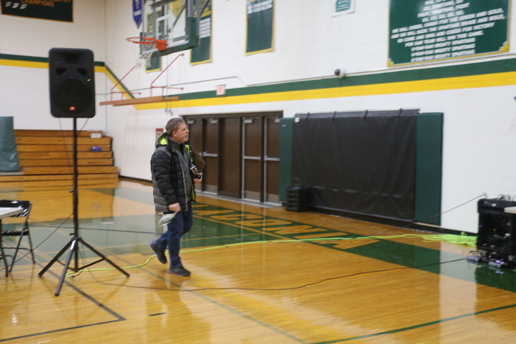 Brandon middle school will close after contentious School Board meeting - 2